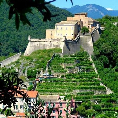 Guardando Il Castello Apartment Finale Ligure Exterior photo